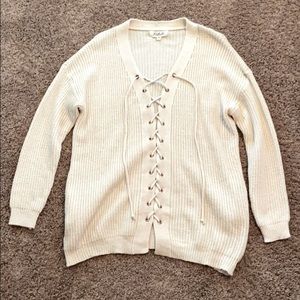 LISTICLE CREAM SWEATER LIKE NEW SIZE MEDIUM
